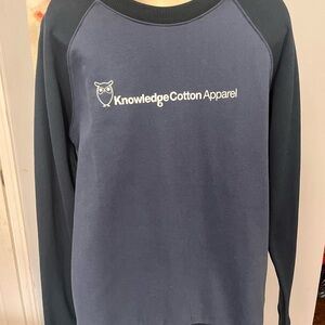 Men's Navy Sweatshirt